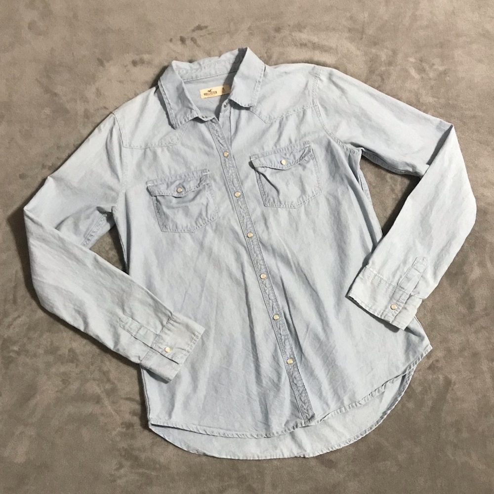 Hollister Button Down Jean Top!